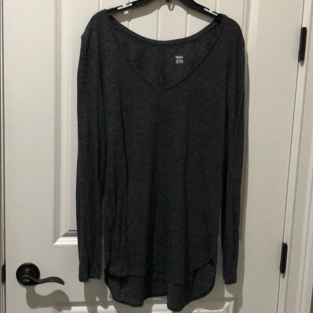 Mossimo long sleeve shirt